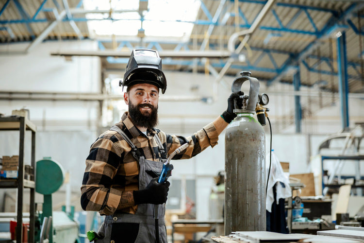 what is a welder